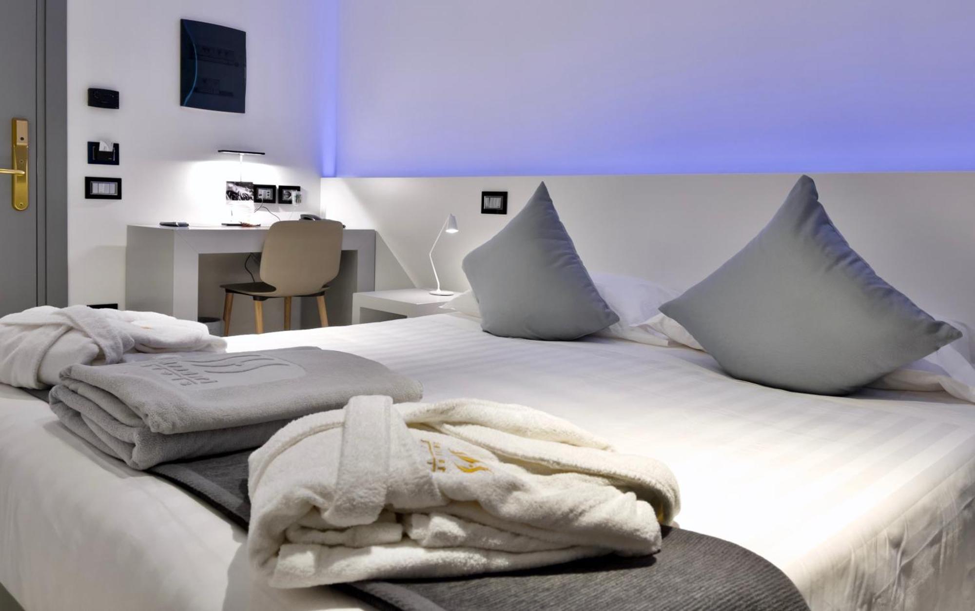 Hotel Monaco Lignano Sabbiadoro Habitación foto